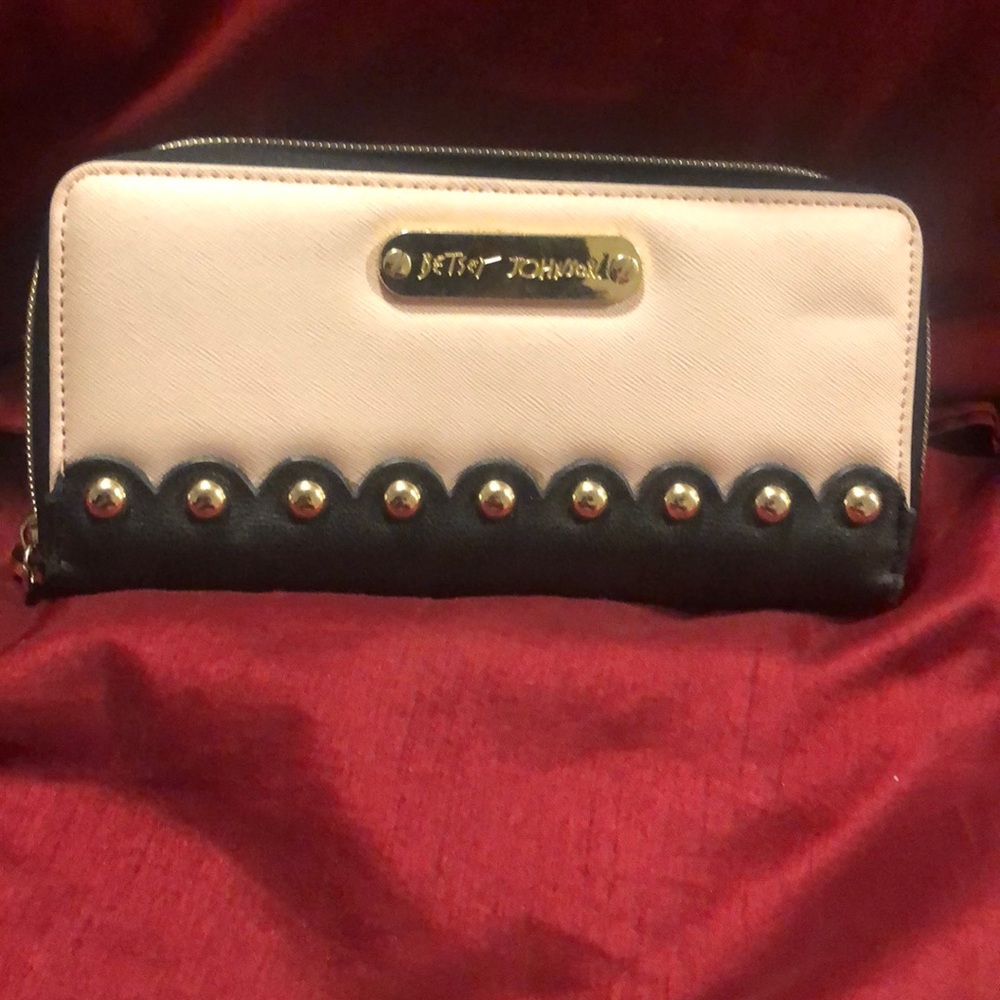 Betsey Johnson wallet